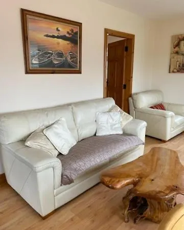 Hillside House - Rose *