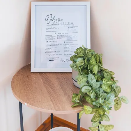Hillside House - Rose Apartment